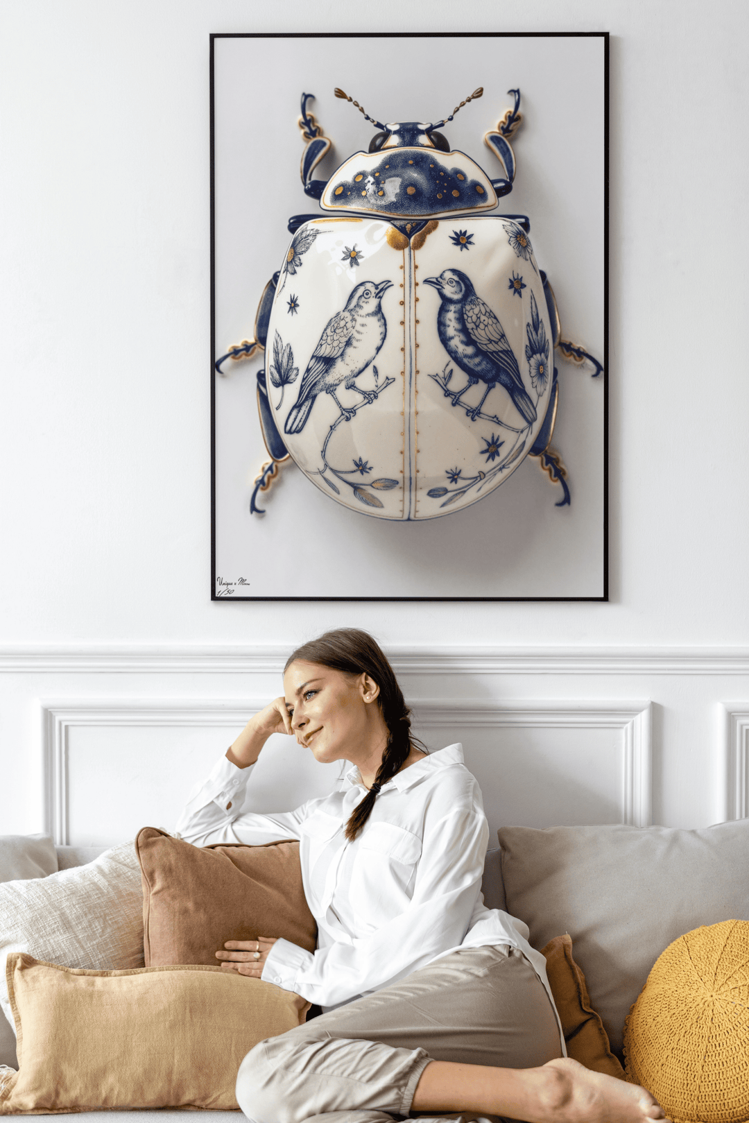 WANDBILD "Porzellan-Käfer mit Singvögeln – Delfter Blue Stil" – Acrylglas & Alu-Dibond | Exklusive Limitierte und Moderne Kunst | 1 von 50 Weltweit in Museumsqualität
