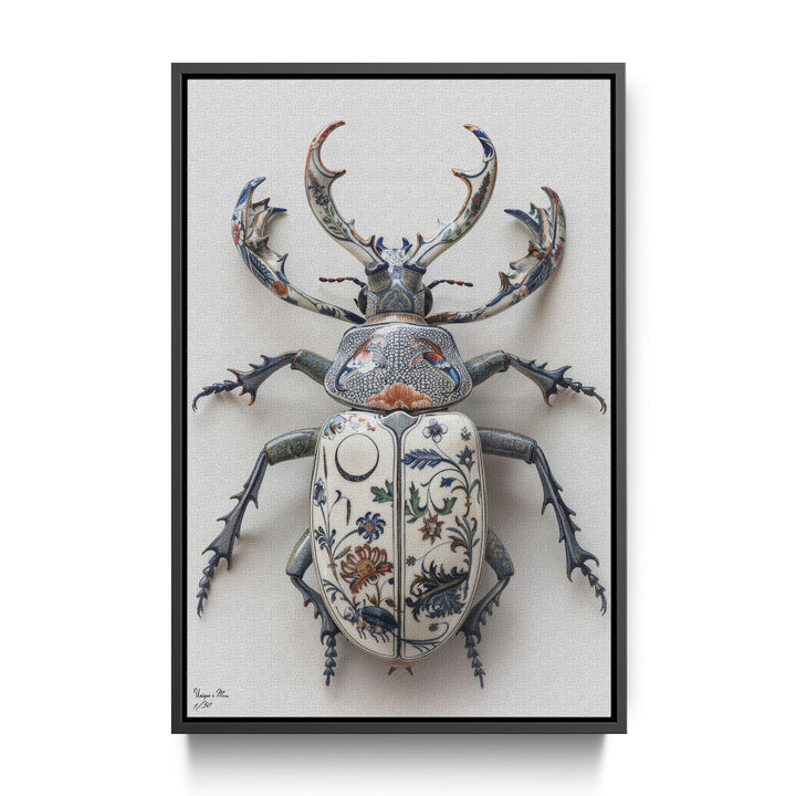 WANDBILD "Porzellan-Hirschkäfer mit floralen Motiven – Delfter Blue Stil" – Acrylglas & Alu-Dibond | Exklusive Limitierte und Moderne Kunst | 1 von 50 Weltweit in Museumsqualität
