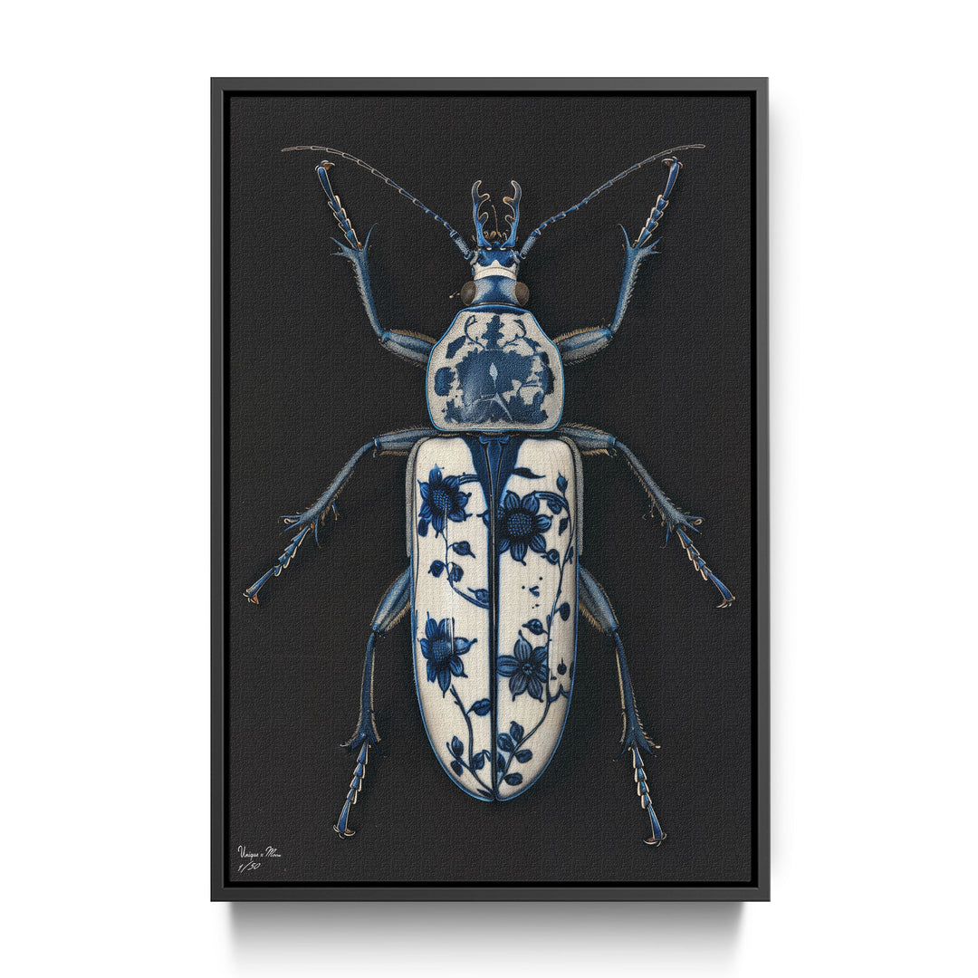 WANDBILD "Porzellan-Käfer mit dekorativen Mustern – Delfter Blue Stil" – Acrylglas & Alu-Dibond | Exklusive Limitierte und Moderne Kunst | 1 von 50 Weltweit in Museumsqualität