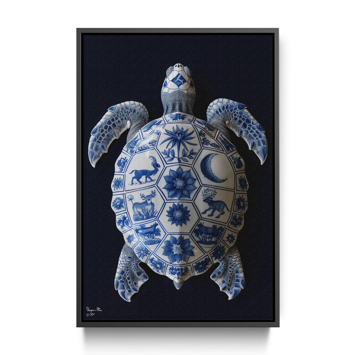 WANDBILD "Porzellan-Schildkröte mit kunstvollen Details – Delfter Blue Stil" – Acrylglas & Alu-Dibond | Exklusive Limitierte und Moderne Kunst | 1 von 50 Weltweit in Museumsqualität